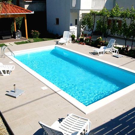 Filipovic Apartments With Pool Biograd Na Moru Ngoại thất bức ảnh