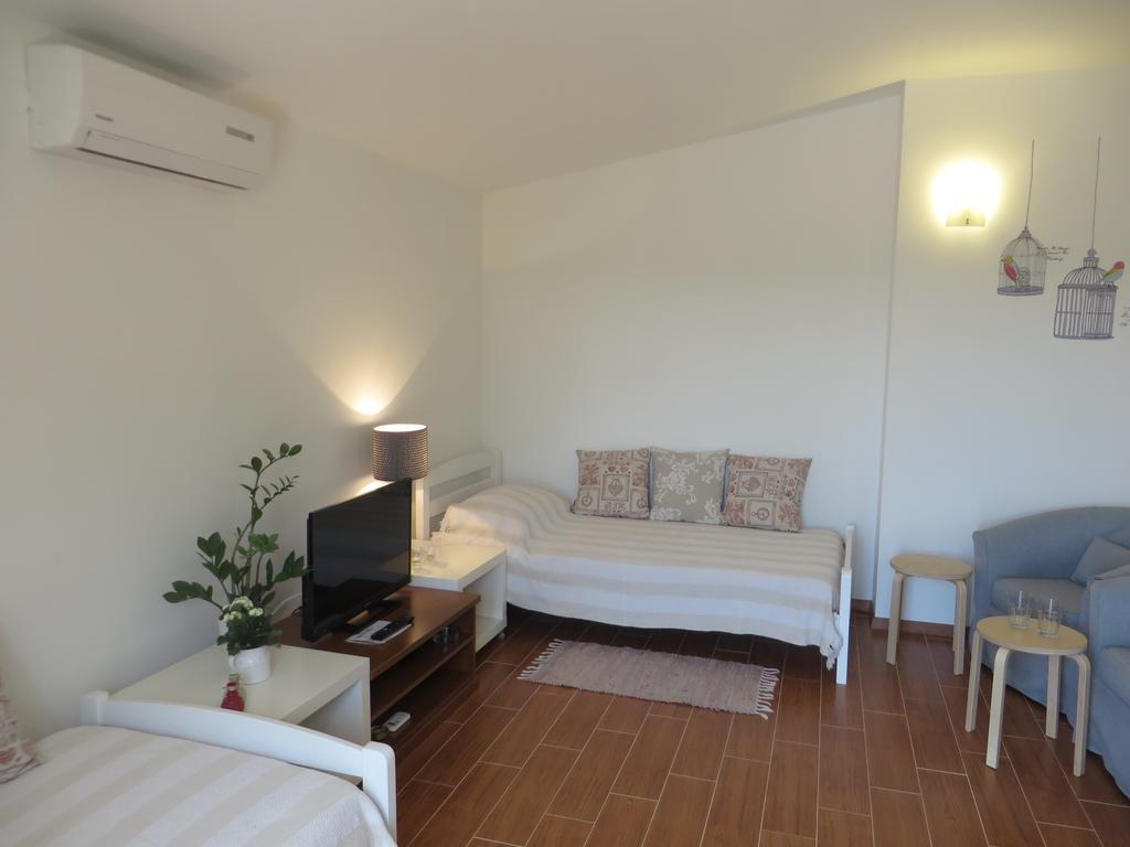 Filipovic Apartments With Pool Biograd Na Moru Ngoại thất bức ảnh