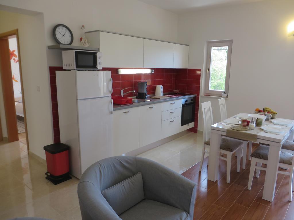 Filipovic Apartments With Pool Biograd Na Moru Ngoại thất bức ảnh