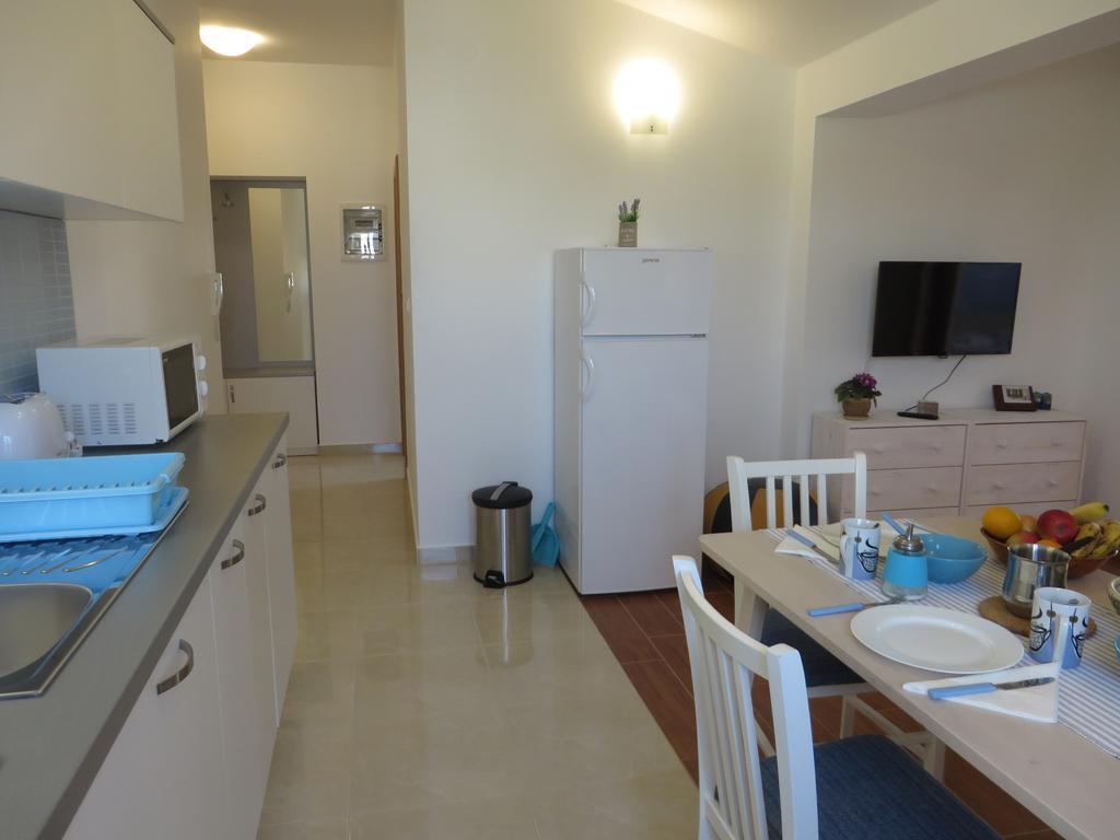 Filipovic Apartments With Pool Biograd Na Moru Ngoại thất bức ảnh
