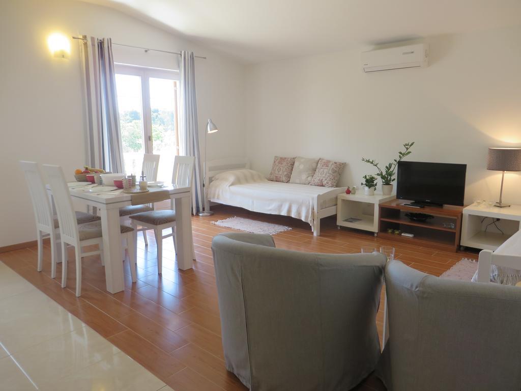 Filipovic Apartments With Pool Biograd Na Moru Ngoại thất bức ảnh
