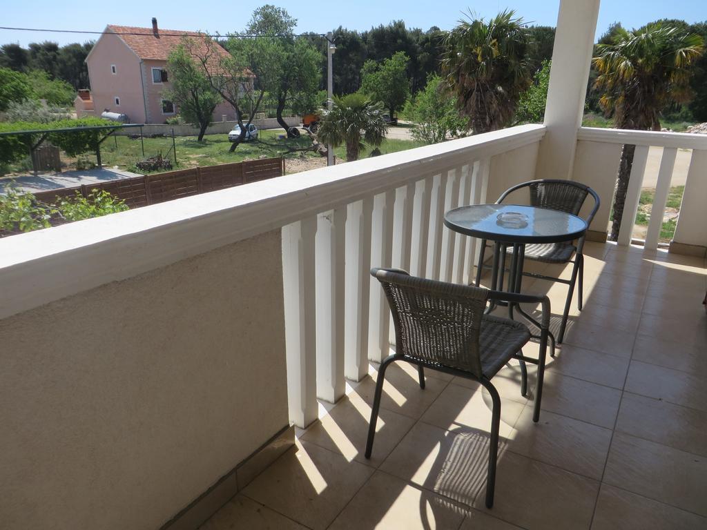 Filipovic Apartments With Pool Biograd Na Moru Ngoại thất bức ảnh