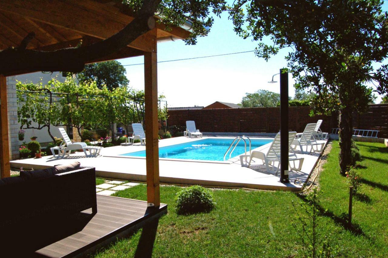 Filipovic Apartments With Pool Biograd Na Moru Ngoại thất bức ảnh